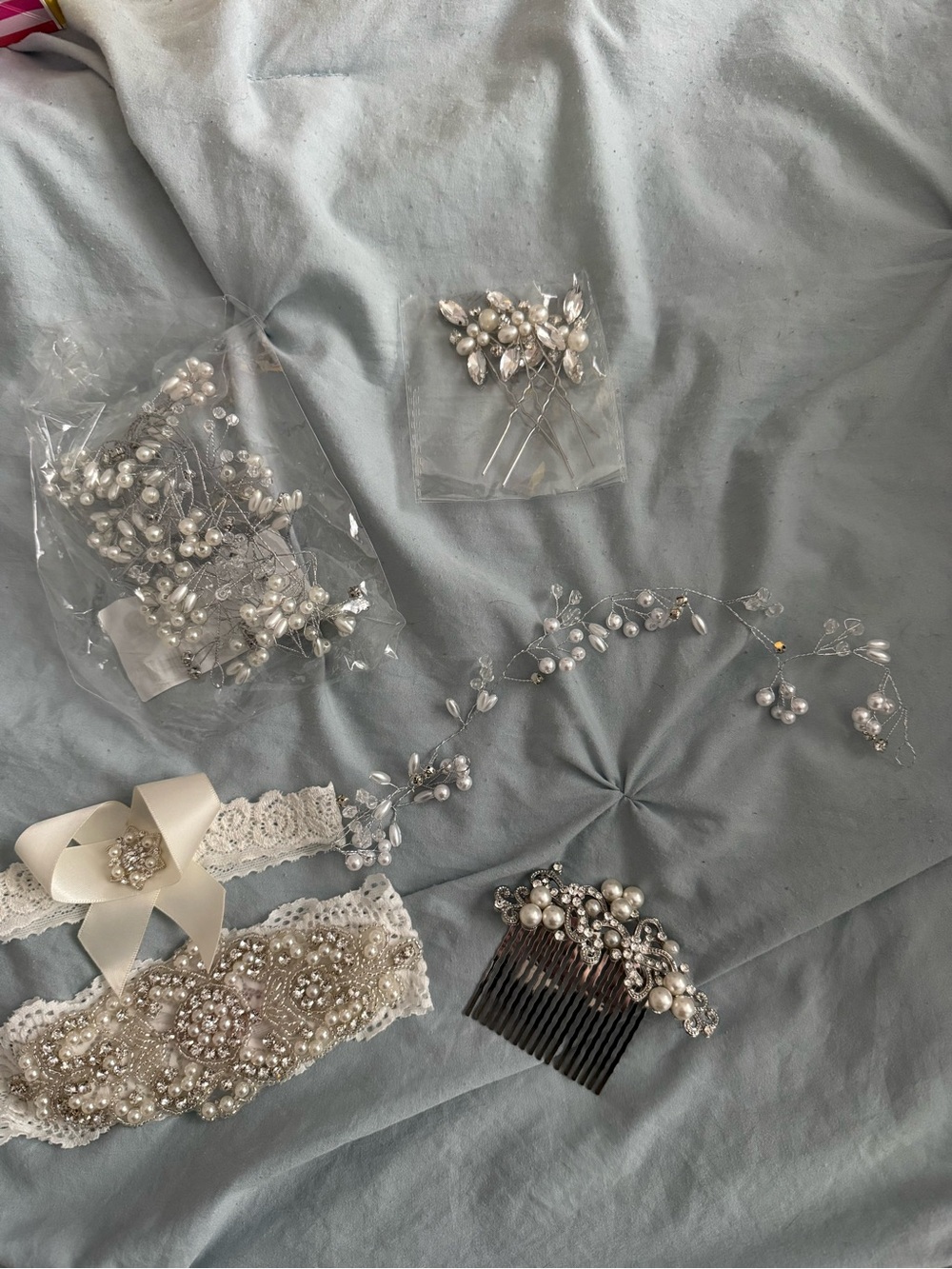 Pearl and Crystal Bridal Hair Comb & Accessories Set - White